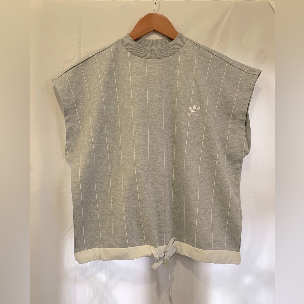 Adidas women's short sleeve sweater striped, size Large